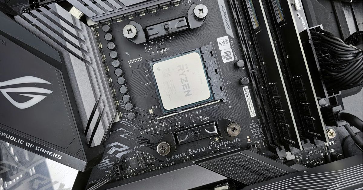 How to Read a Motherboard (Part 1): CPU, RAM, and Expansion Slots Explained