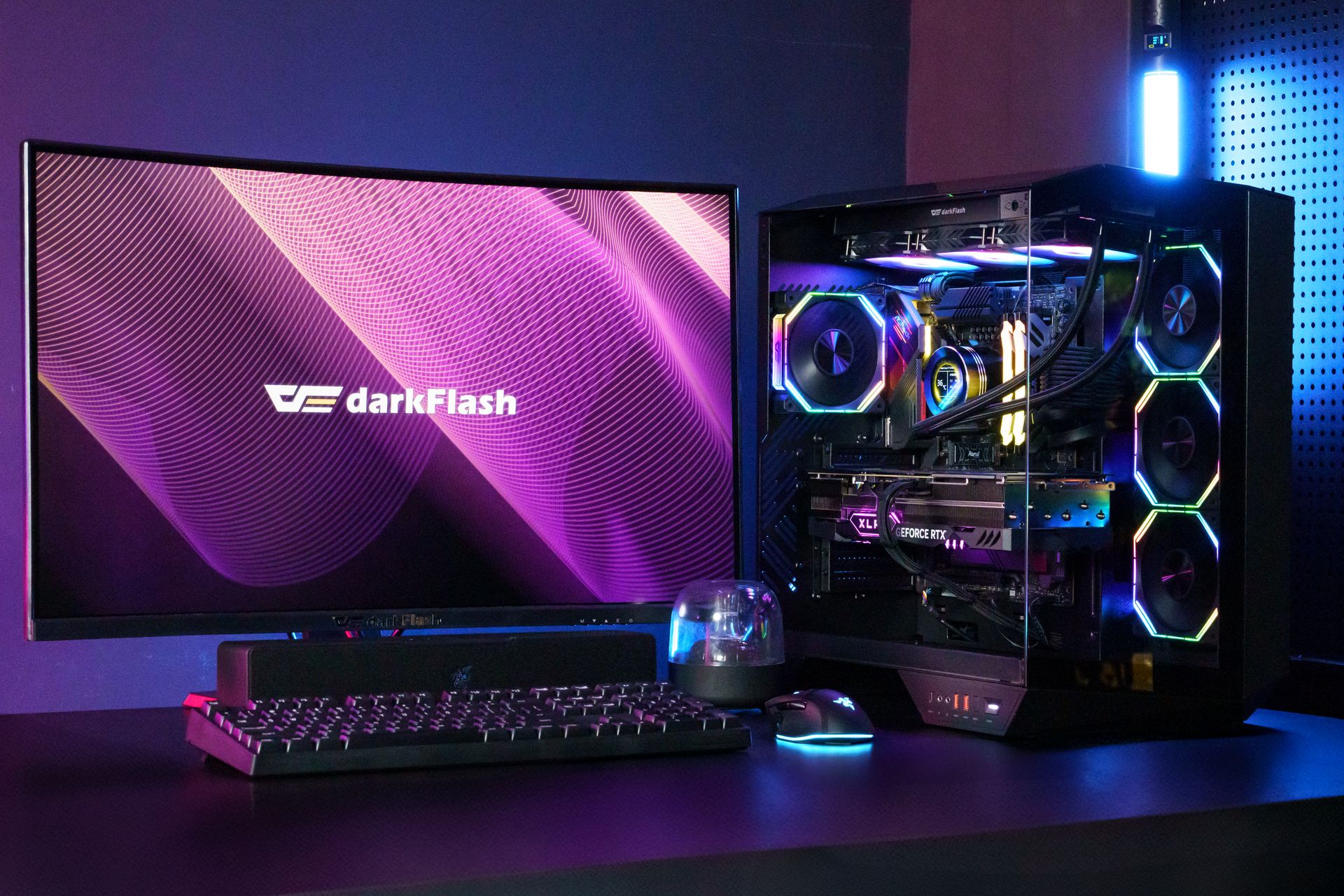 DY470 ATX PC Case