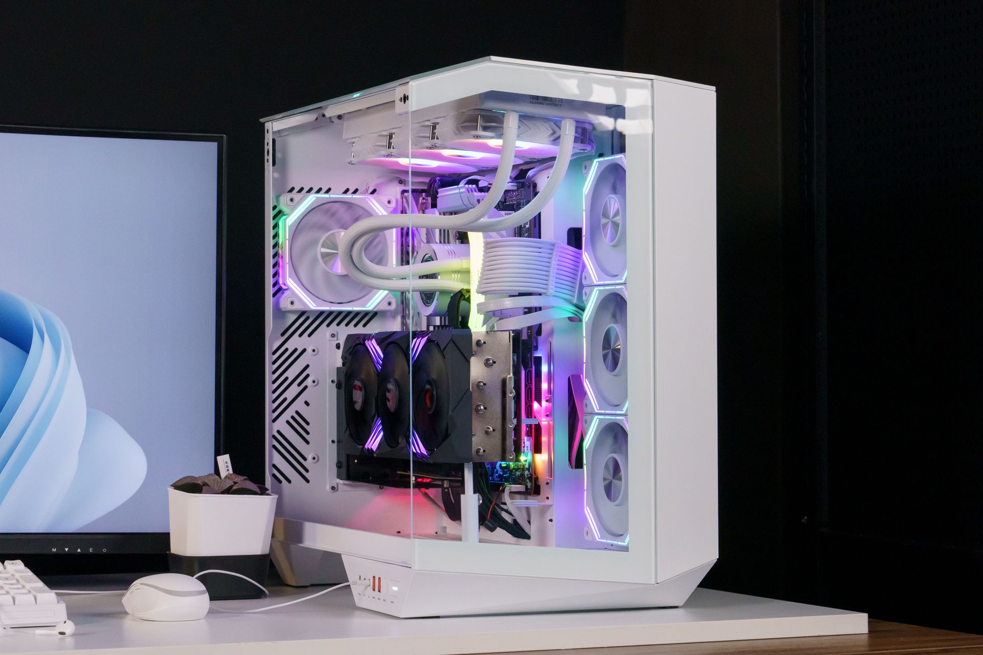 DY470 ATX PC Case