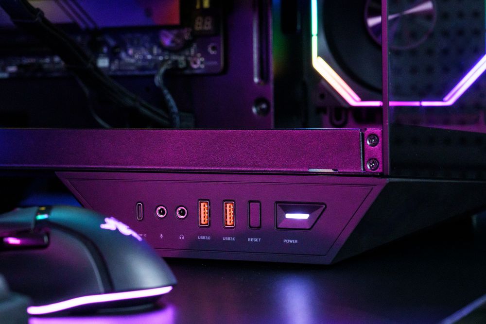 DY470 ATX PC Case