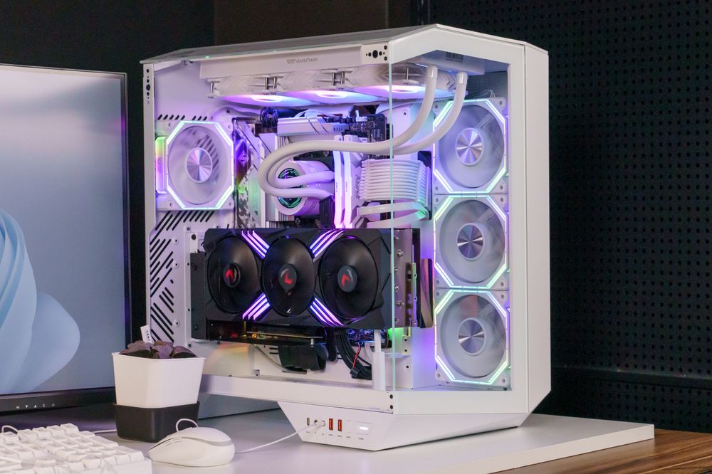 DY470 ATX PC Case