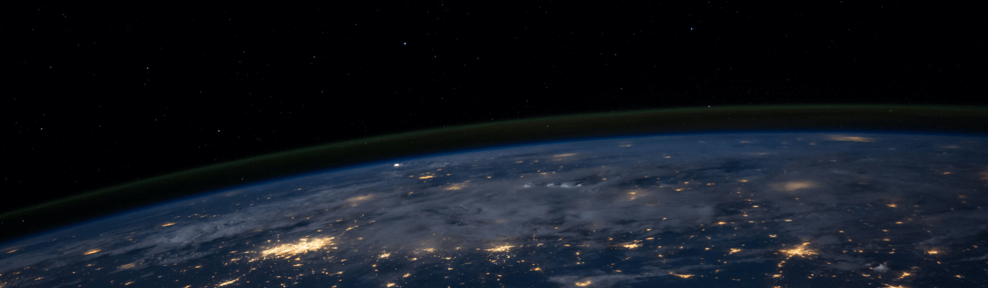 KHÔNG NGỪNG PHÁT TRIỂN